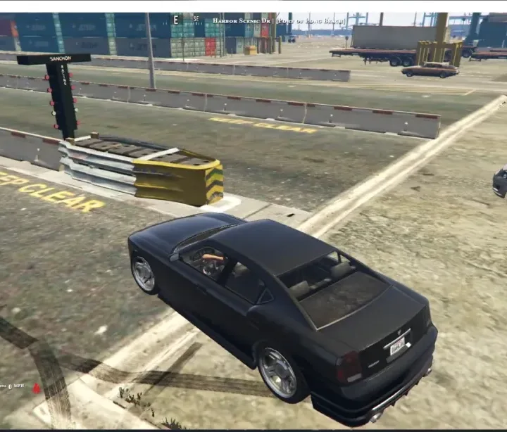FiveM ESX drag racing script with race lane, lights, and vehicles at start