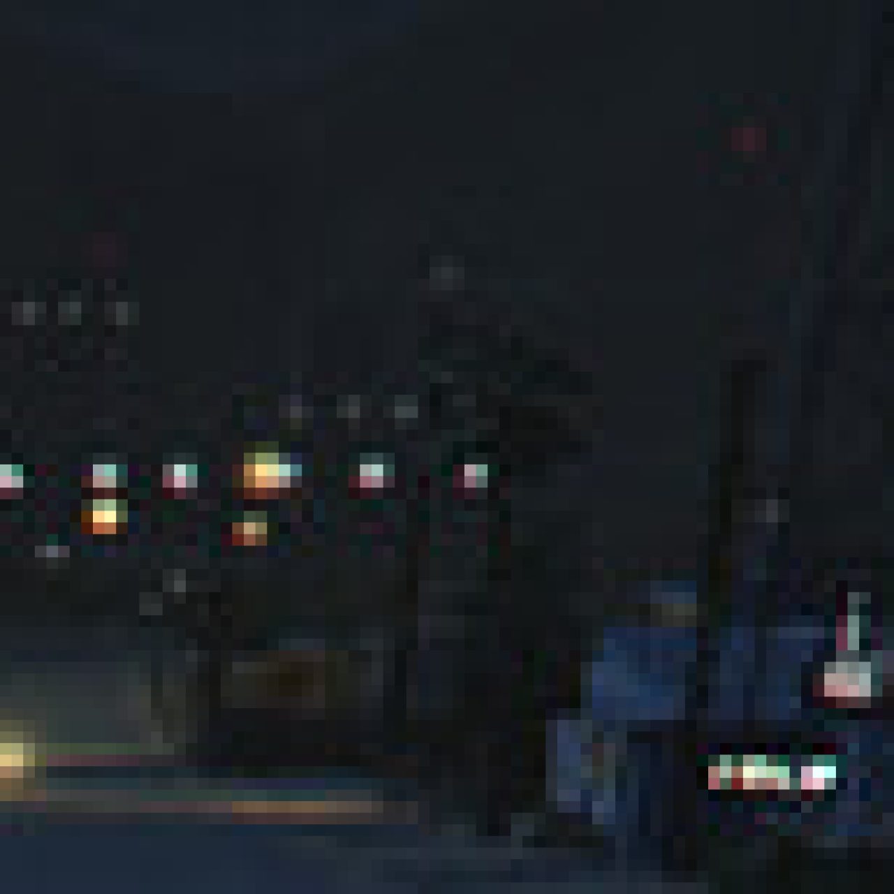 ESX minimalistic HUD showing player info, time, money, and server stat